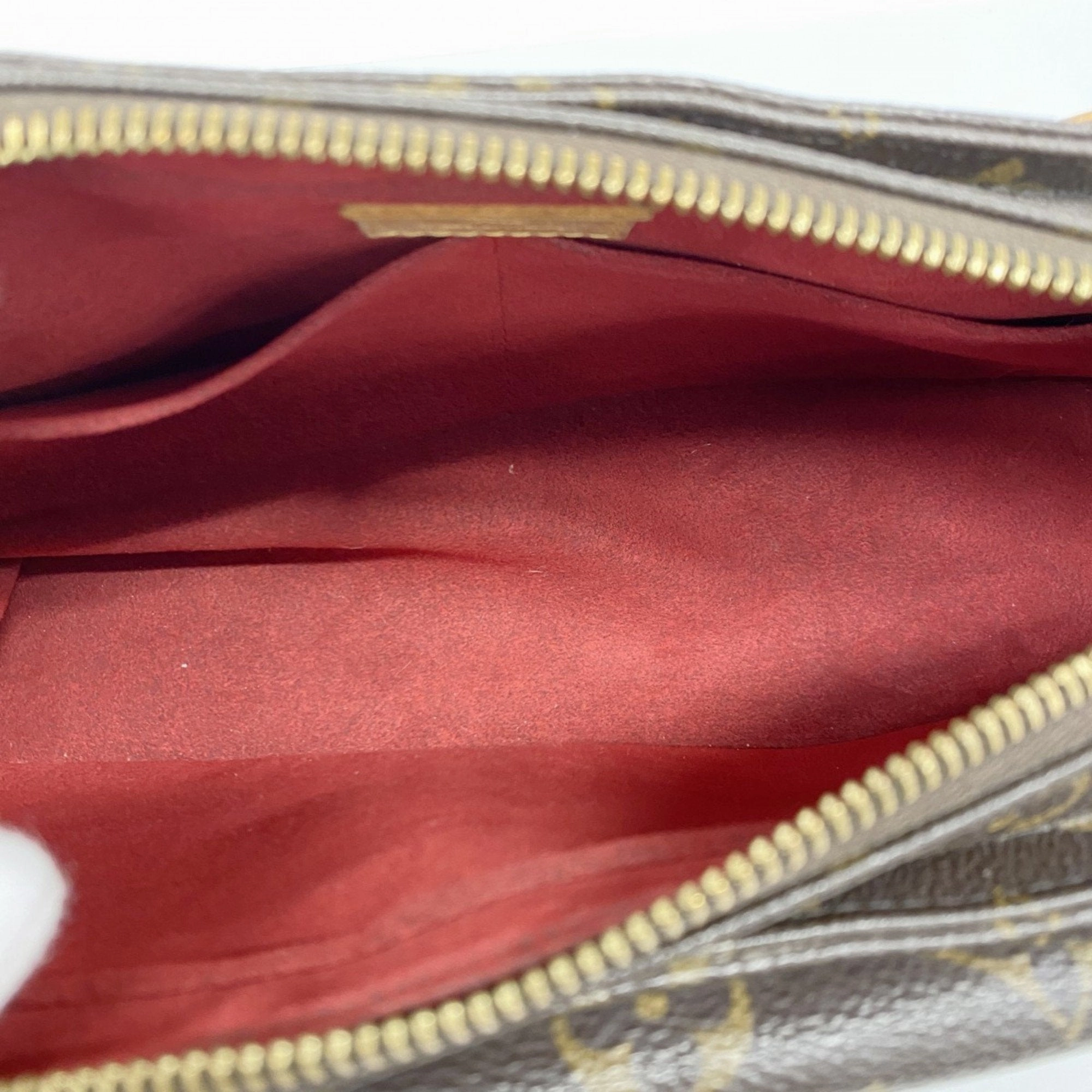 Louis Vuitton Shoulder Bag (Pre-Owned)