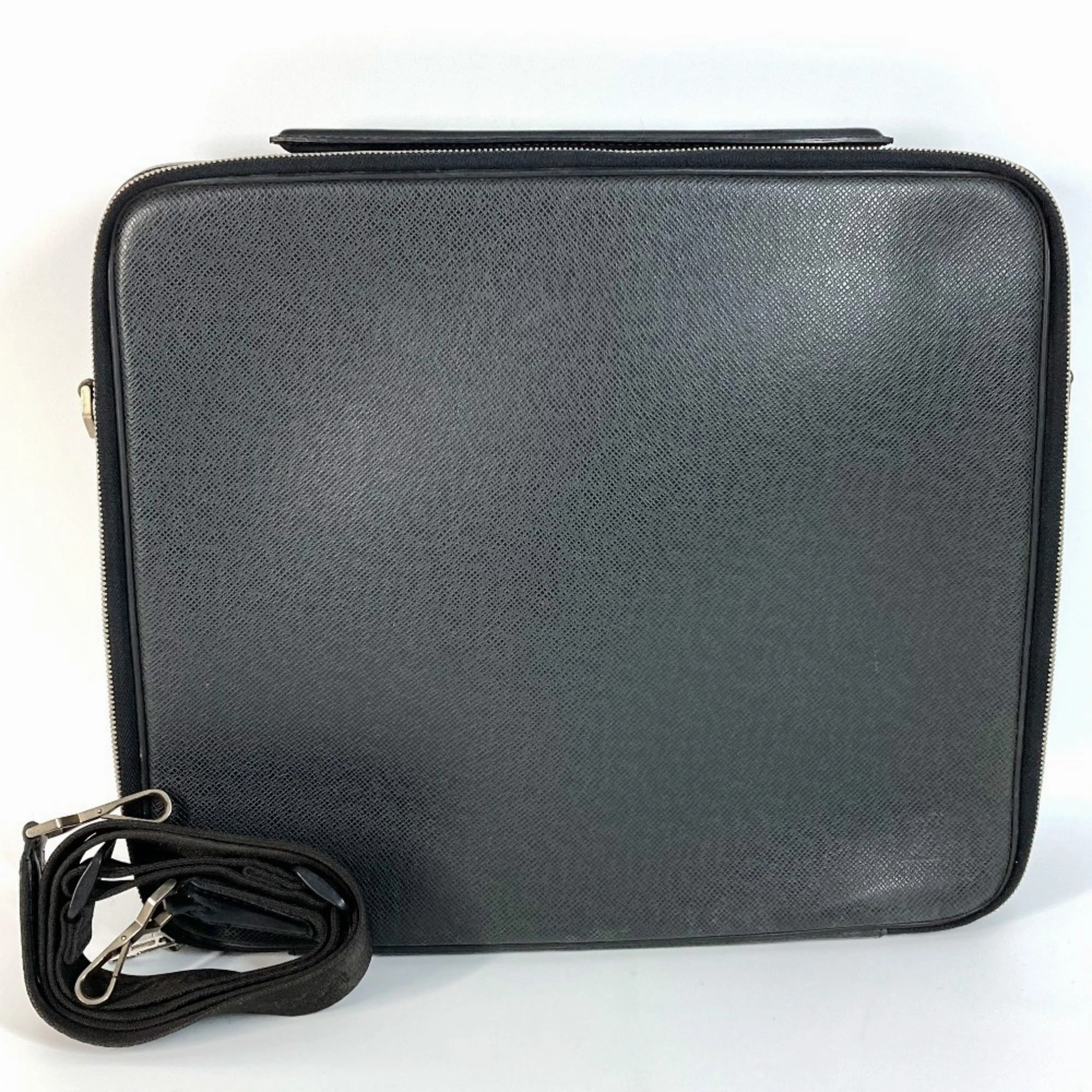 Louis Vuitton Taiga Ardoise Taiga Leather Handbag Shoulder Bag (Pre-Owned)