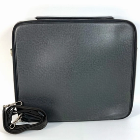 Louis Vuitton Taiga Ardoise Taiga Leather Handbag Shoulder Bag (Pre-Owned)