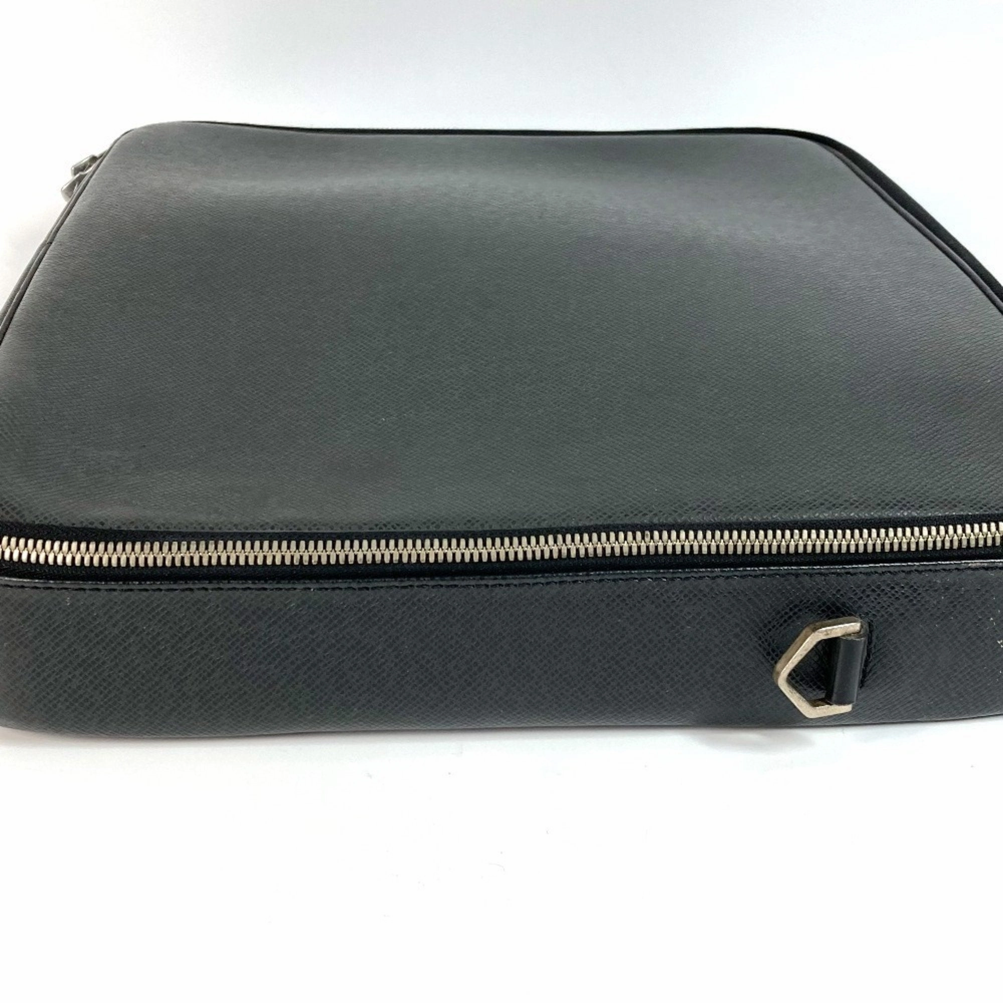 Louis Vuitton Taiga Ardoise Taiga Leather Handbag Shoulder Bag (Pre-Owned)