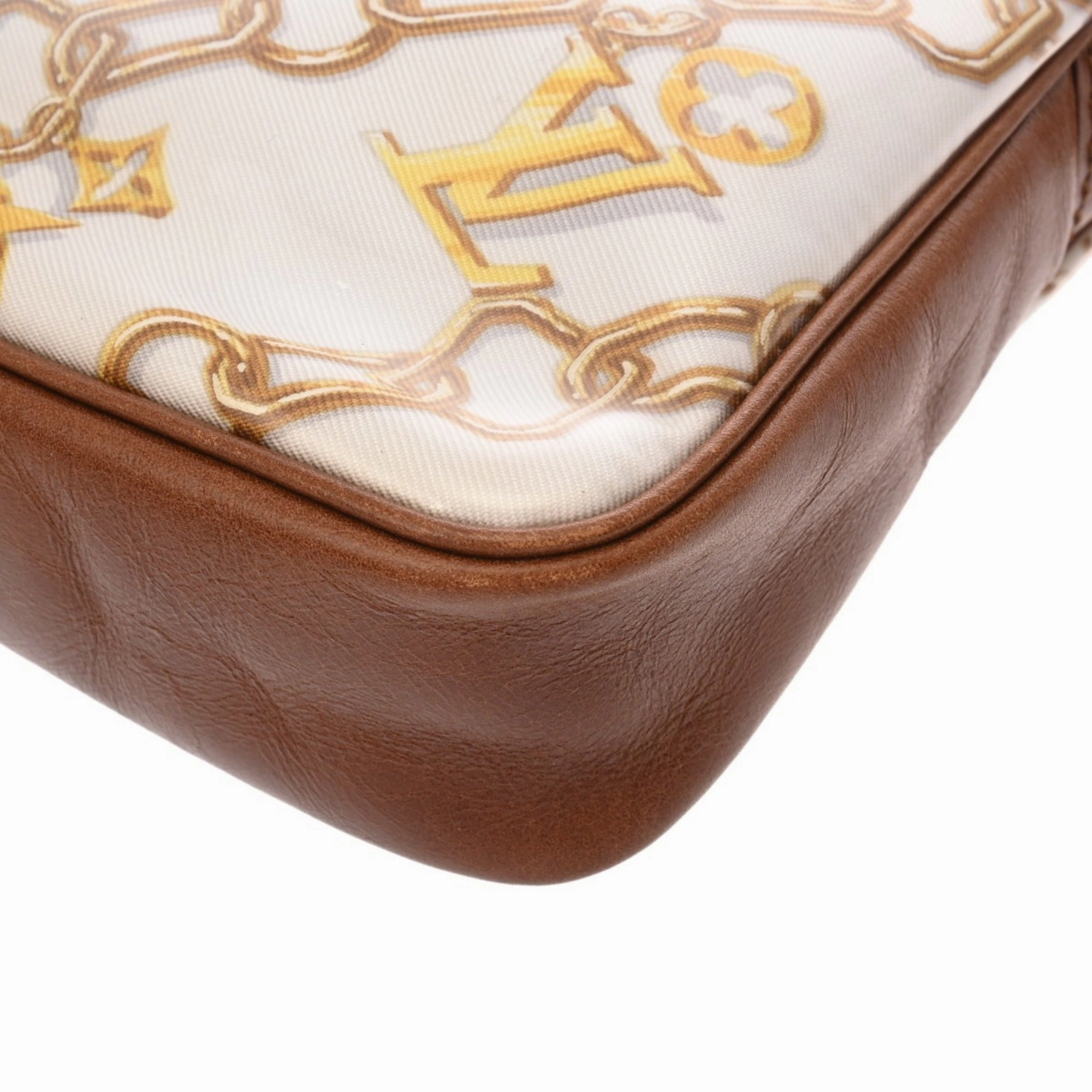 Louis Vuitton  Vinyl Leather Pouch Shoulder Bag (Pre-Owned)