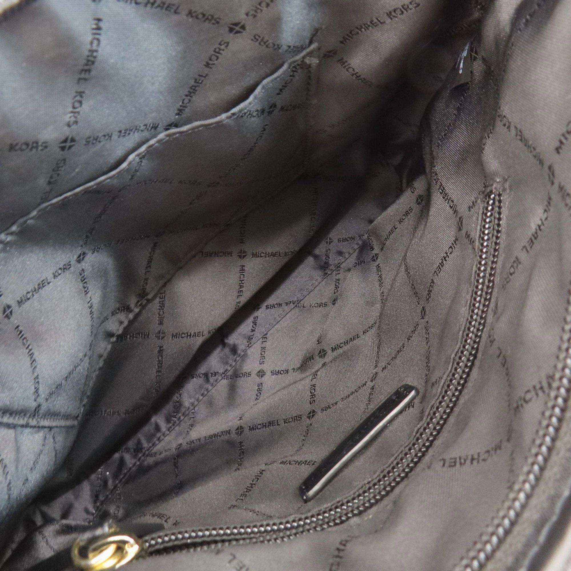 Michael Kors Bedford Leather Shoulder Bag (Pre-Owned)