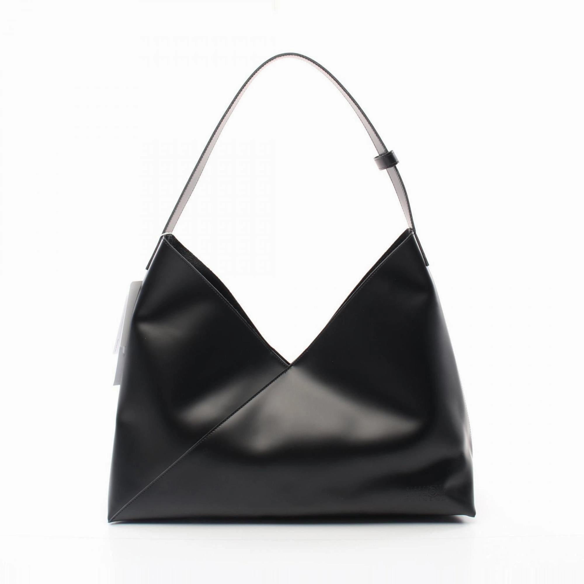 Mm6 Maison Margiela  Leather Shoulder Bag (Pre-Owned)