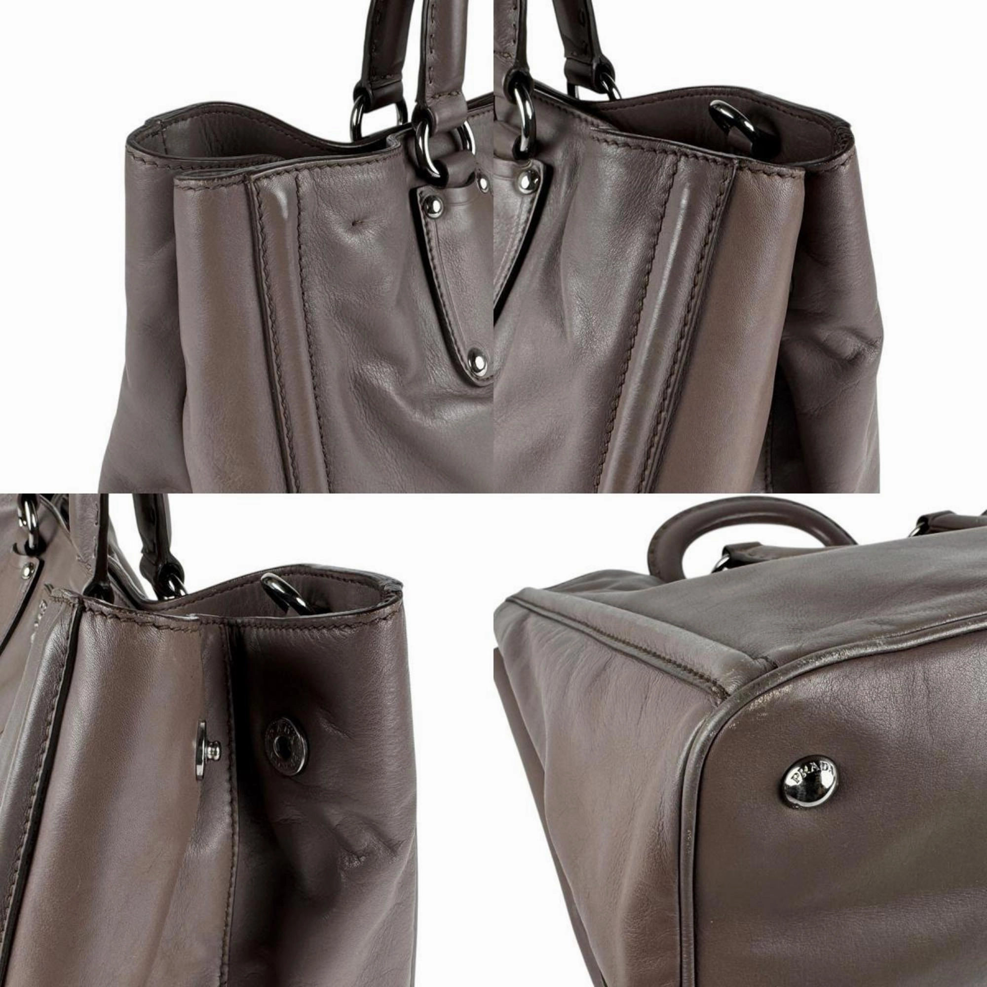 Prada  Leather Handbag Shoulder Bag (Pre-Owned)