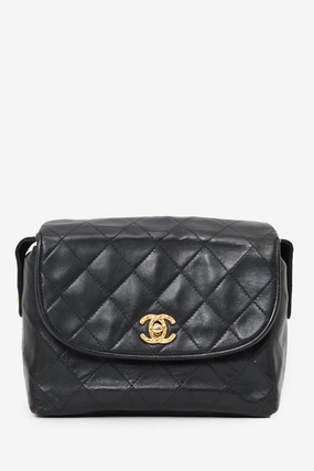 Pre-Loved Chanel 1991-94 Black Lambskin Round Flap Shoulder Bag