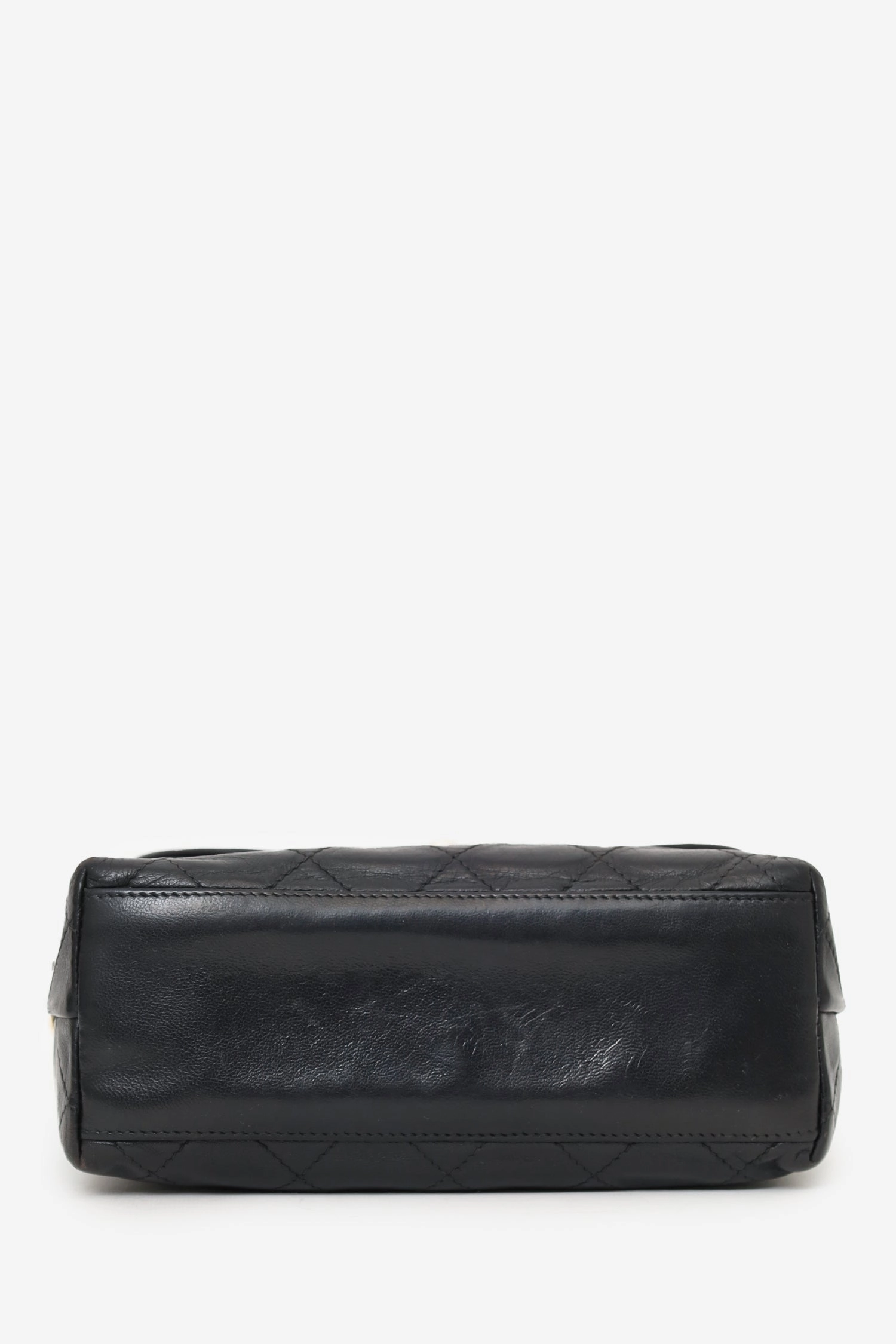 Pre-Loved Chanel 1991-94 Black Lambskin Round Flap Shoulder Bag