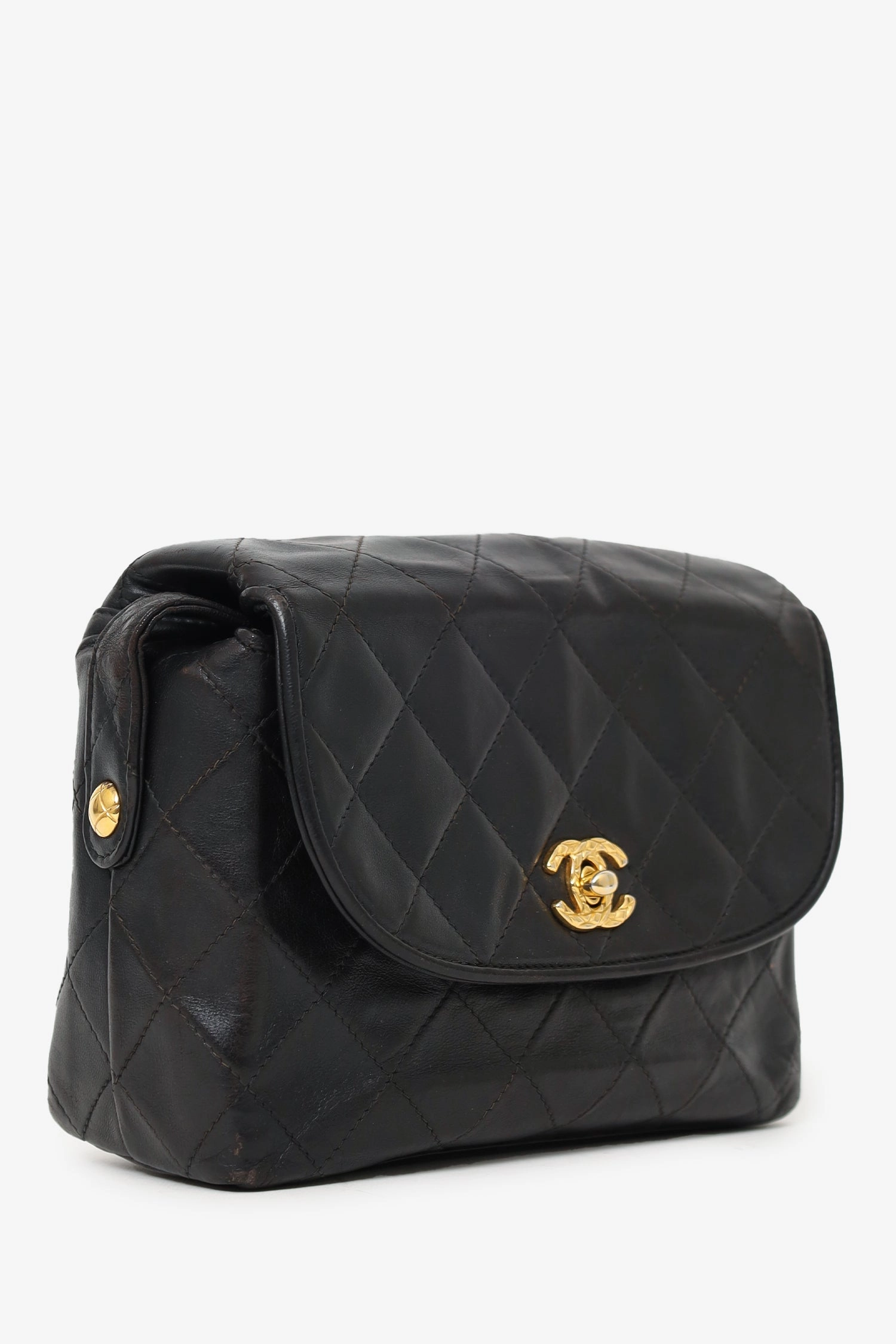 Pre-Loved Chanel 1991-94 Black Lambskin Round Flap Shoulder Bag