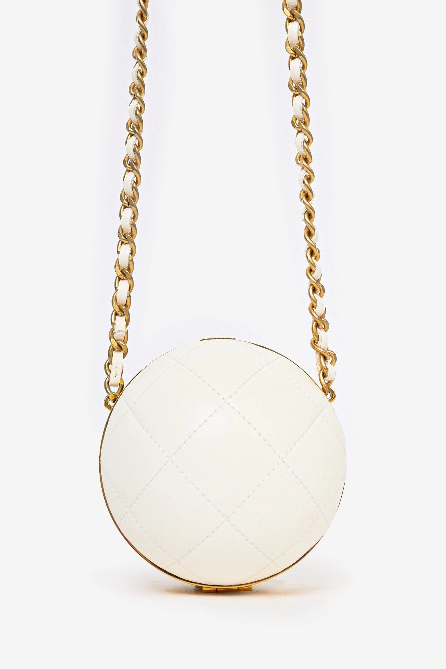 Pre-Loved Chanel White Lambskin Leather Paris-Le19M Coco Sphere Minaudiere Bag