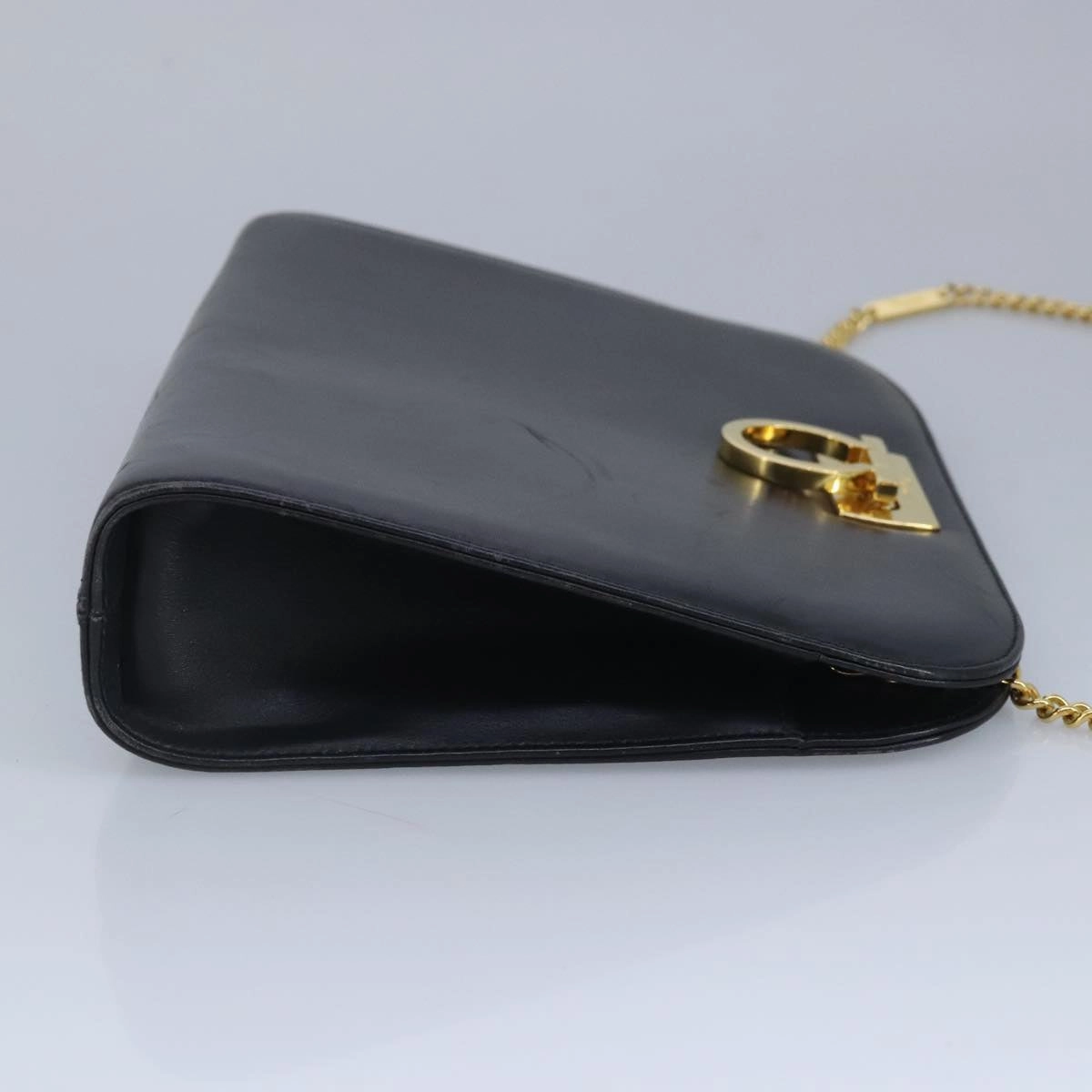 Salvatore Ferragamo Gancini  Leather Shoulder Bag (Pre-Owned)