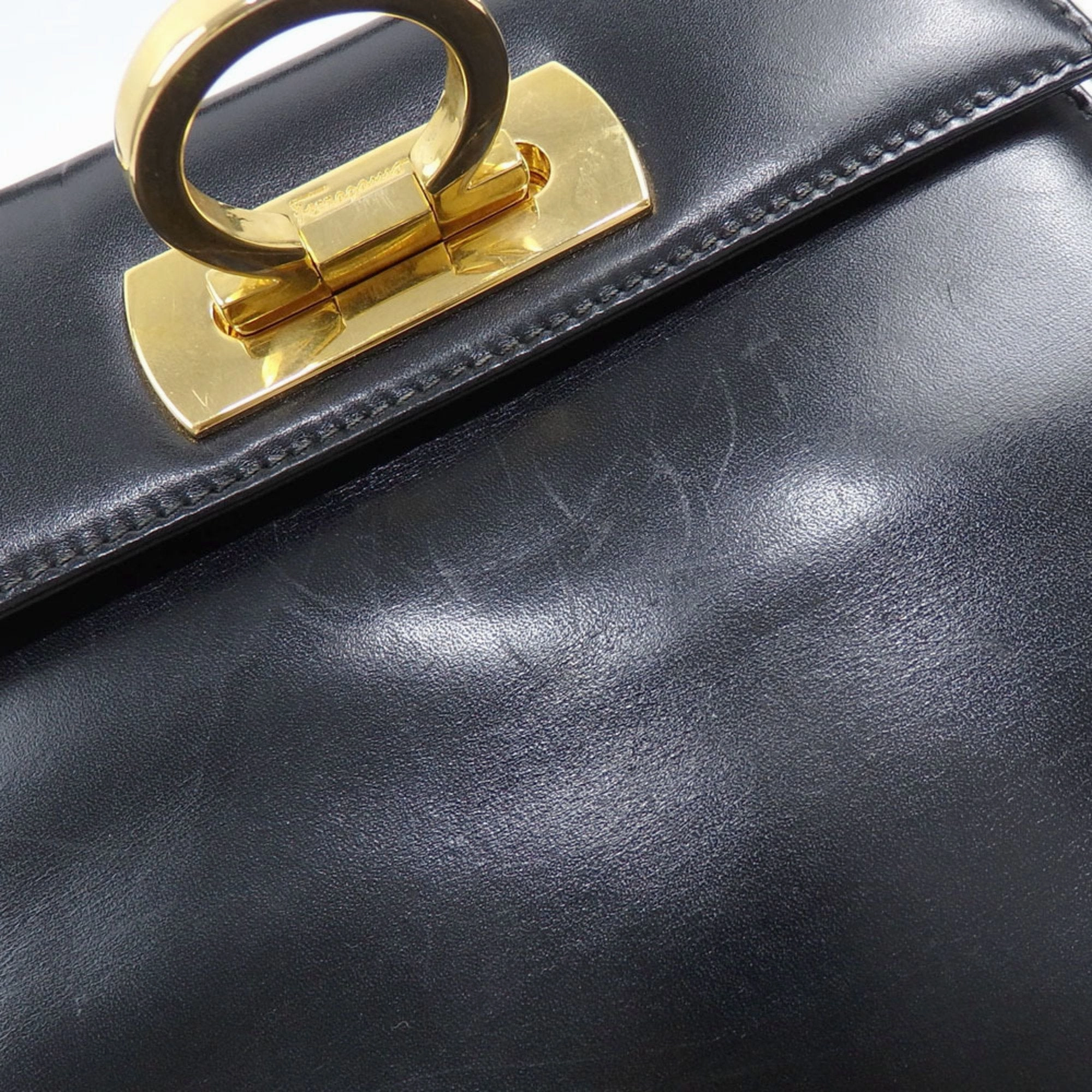 Salvatore Ferragamo Leather Handbag (Pre-Owned)