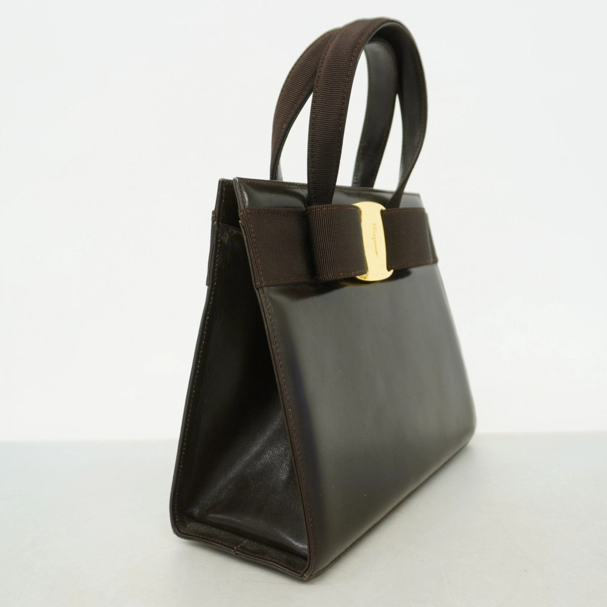 Salvatore Ferragamo Leather Handbag (Pre-Owned)