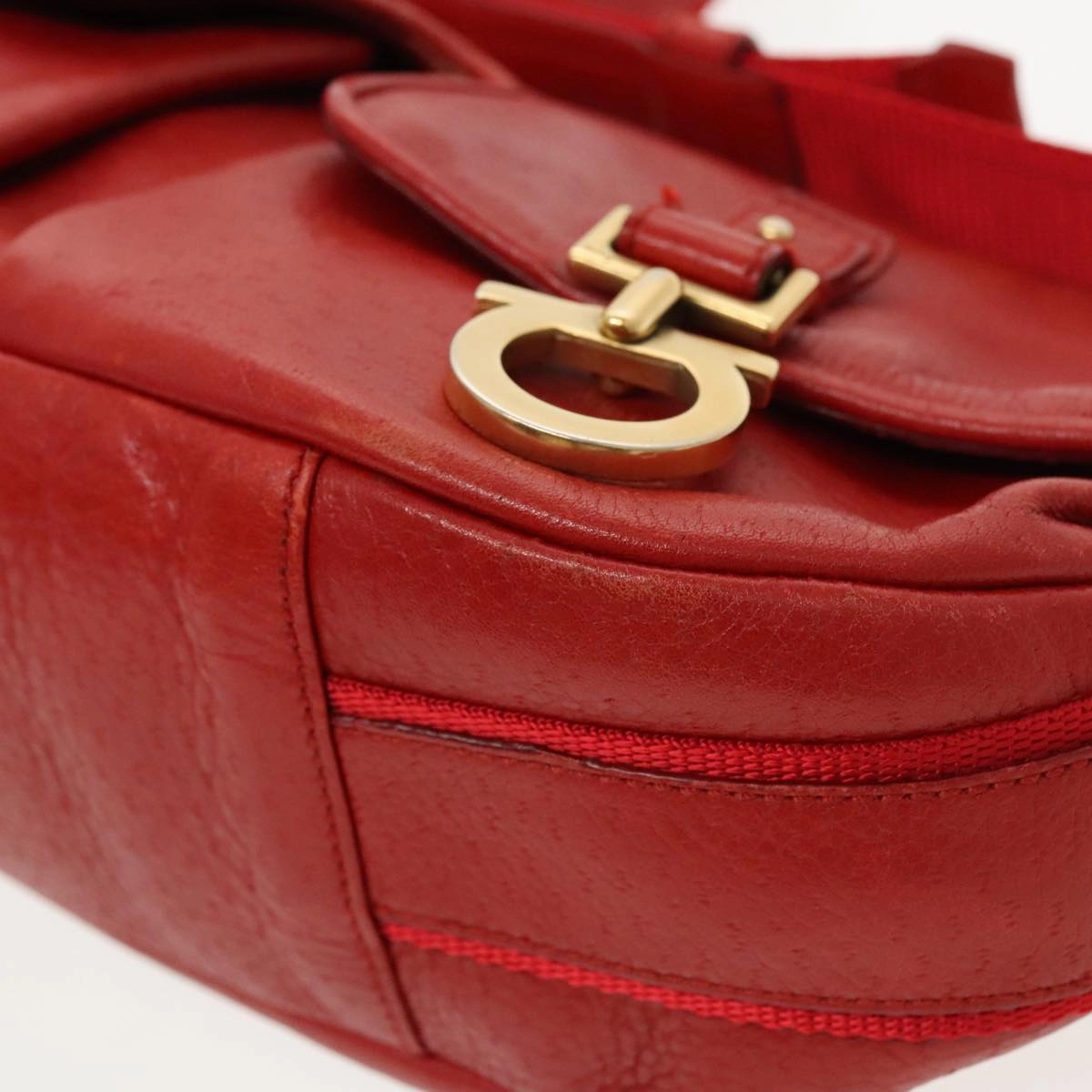 Salvatore Ferragamo  Leather Shoulder Bag (Pre-Owned)