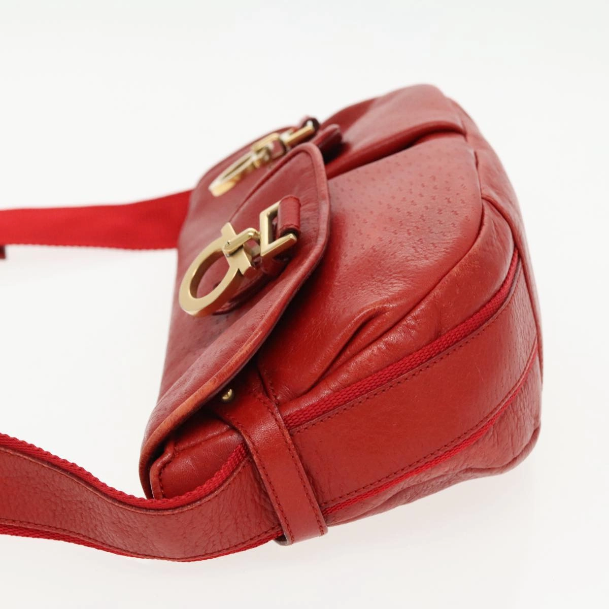 Salvatore Ferragamo  Leather Shoulder Bag (Pre-Owned)