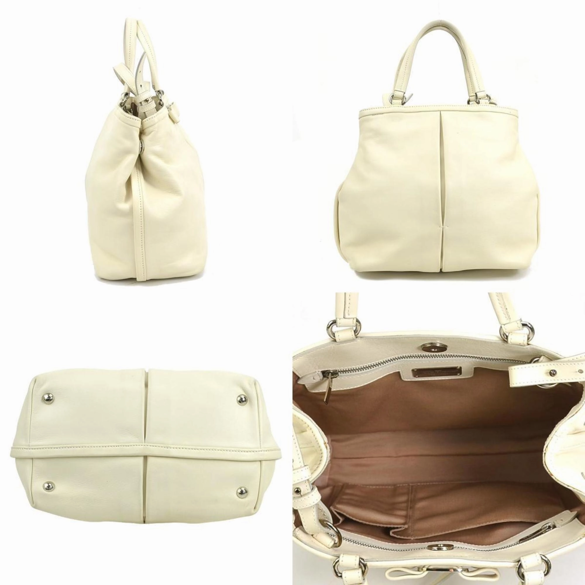 Salvatore Ferragamo Vara Leather Handbag (Pre-Owned)
