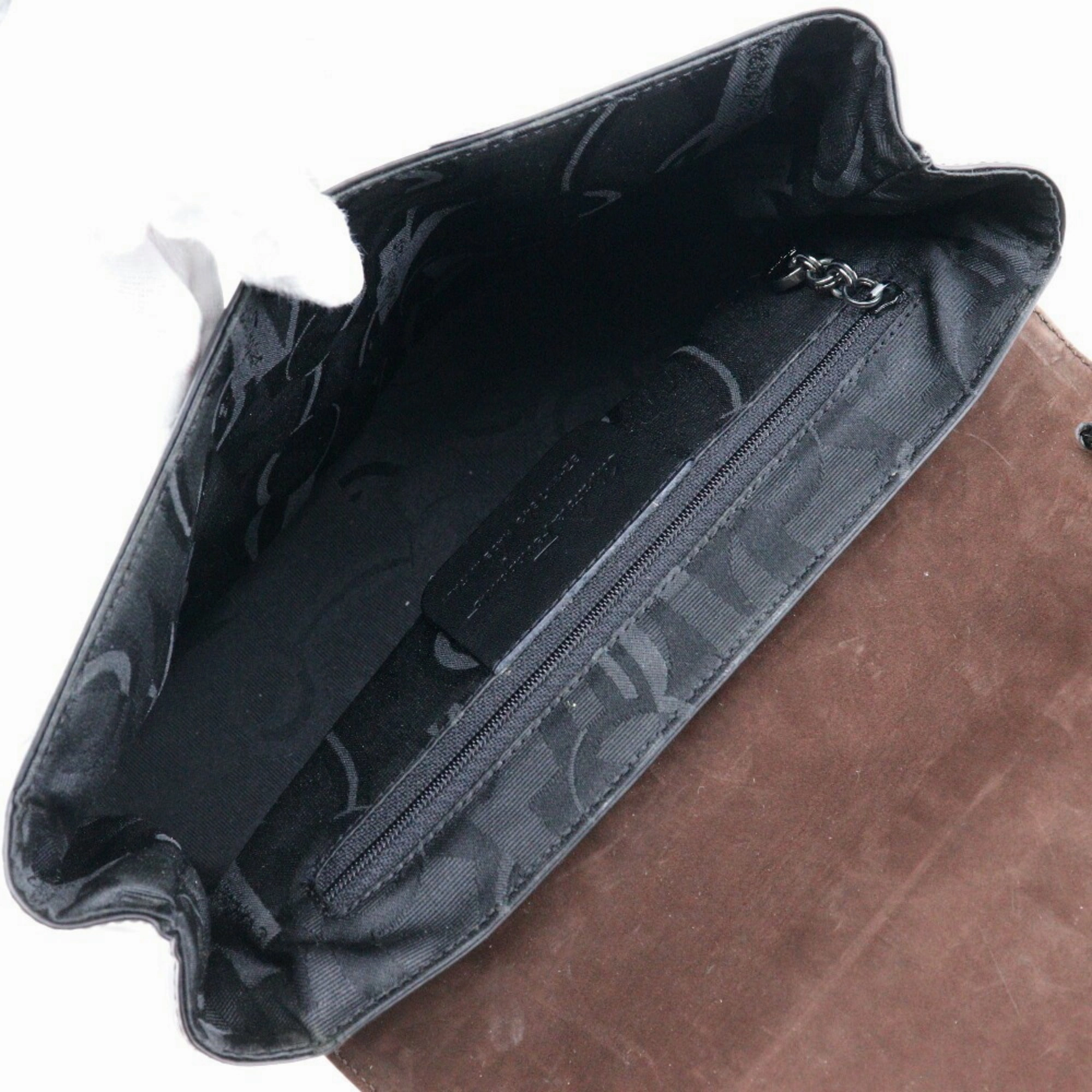 Salvatore Ferragamo Vara Leather Shoulder Bag (Pre-Owned)