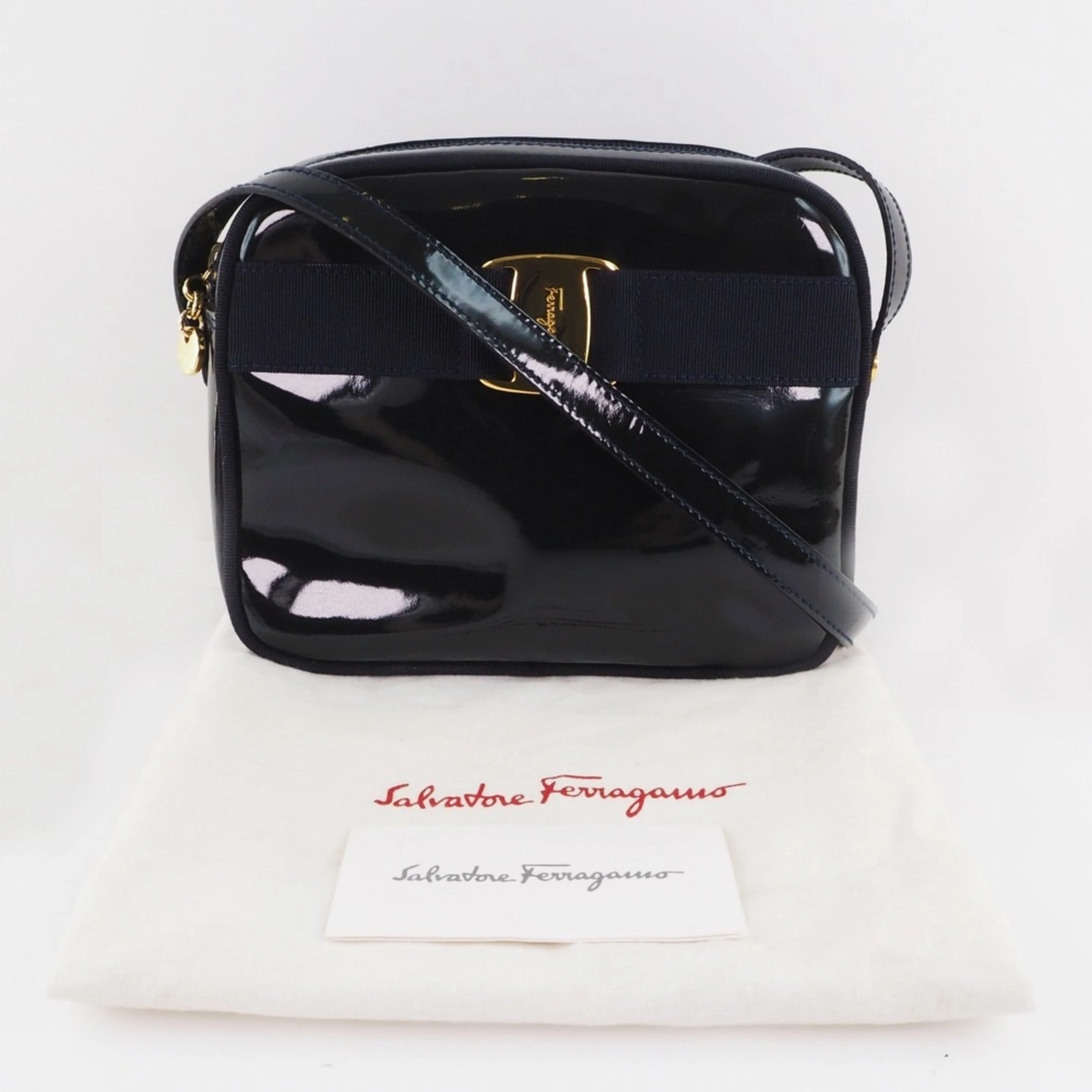 Salvatore Ferragamo Vara Patent Leather Shoulder Bag (Pre-Owned)