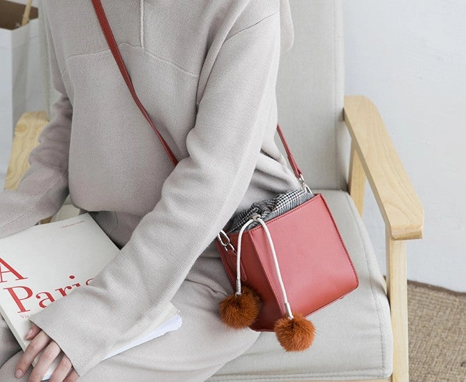 Small Cute Leather Womens Stylish Bucket Crossbody Purse Barrel Shoulder Bag for Women