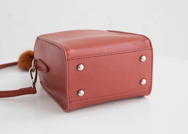 Small Cute Leather Womens Stylish Bucket Crossbody Purse Barrel Shoulder Bag for Women