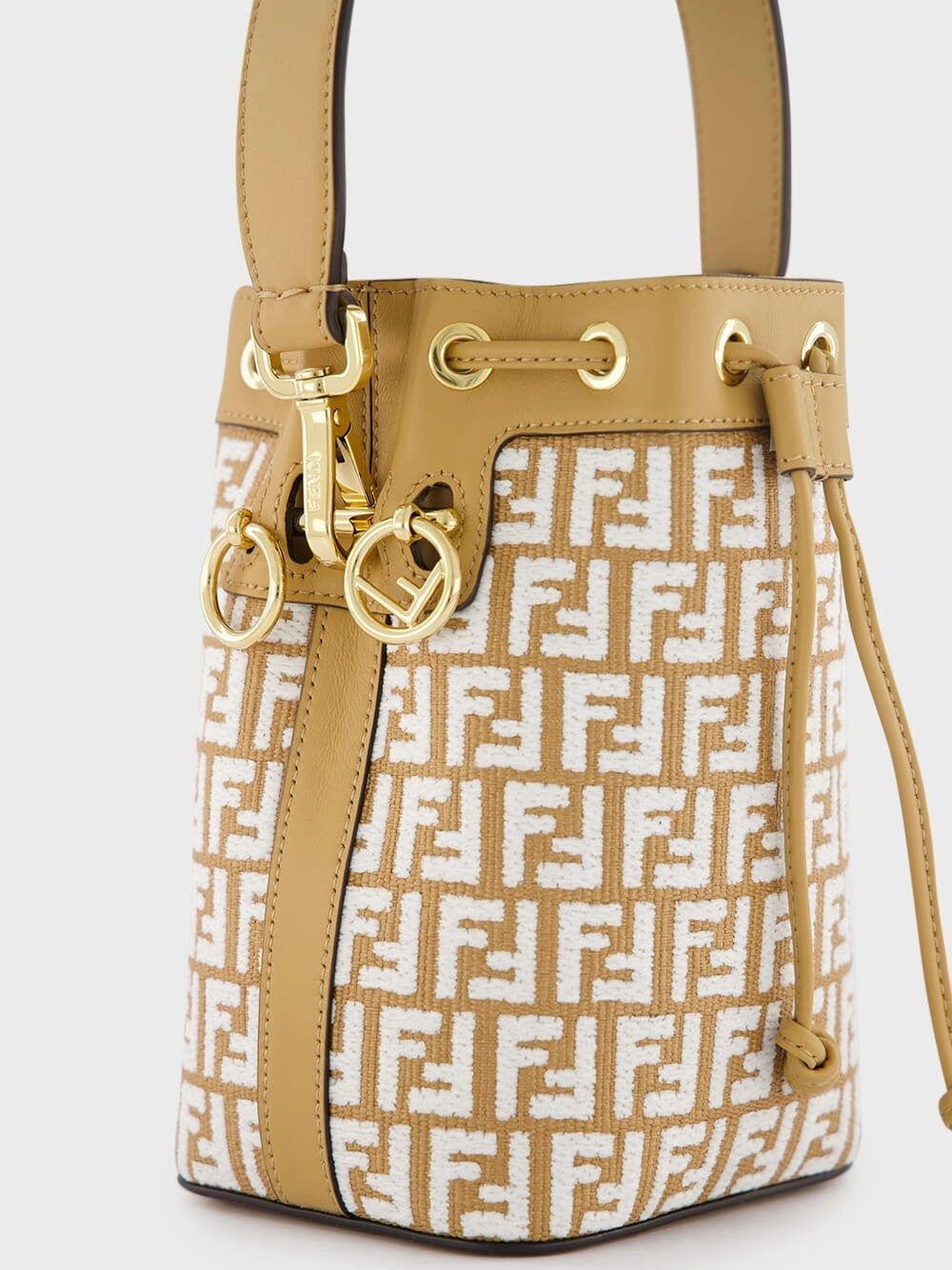 Small Raffia Bucket Bag