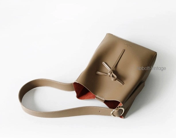 Stylish Leather Brown Womens Bucket Purse Crossbody Bag Barrel Shoulder Bag for Women