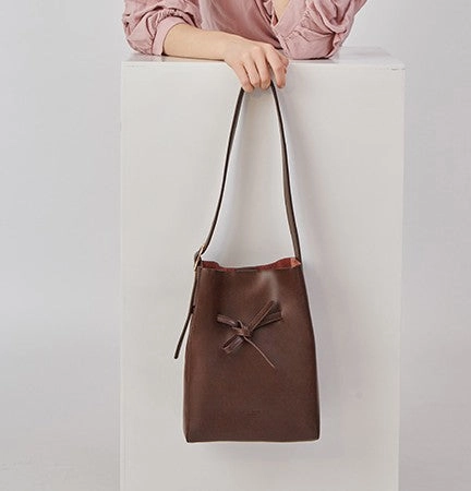 Stylish Leather Brown Womens Bucket Purse Crossbody Bag Barrel Shoulder Bag for Women