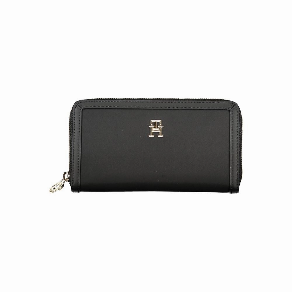 Tommy Hilfiger Chic Black Multi-Compartment Women's Wallet