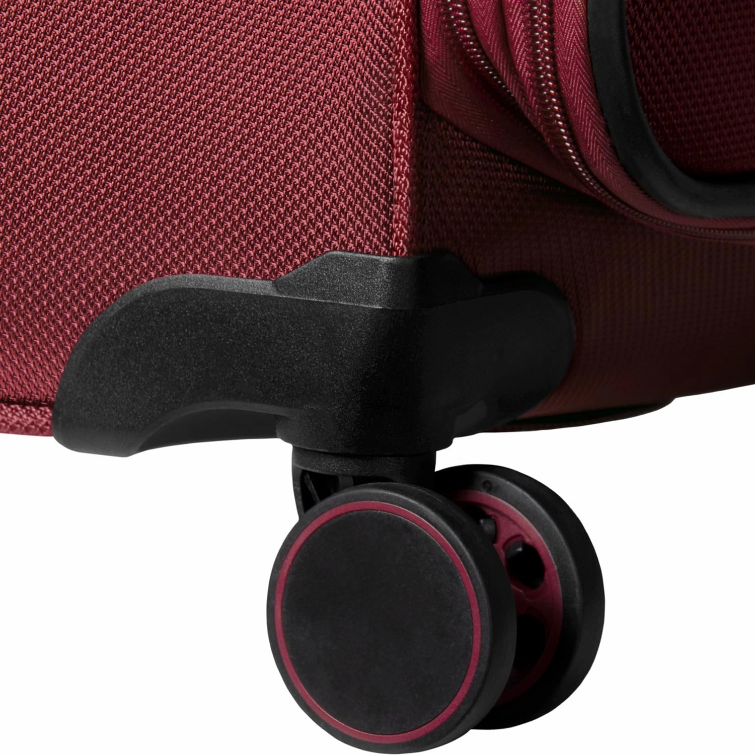 TOTAL TRAVELWARE Everest 20-Inch Carry-On Expandable Softside Spinner