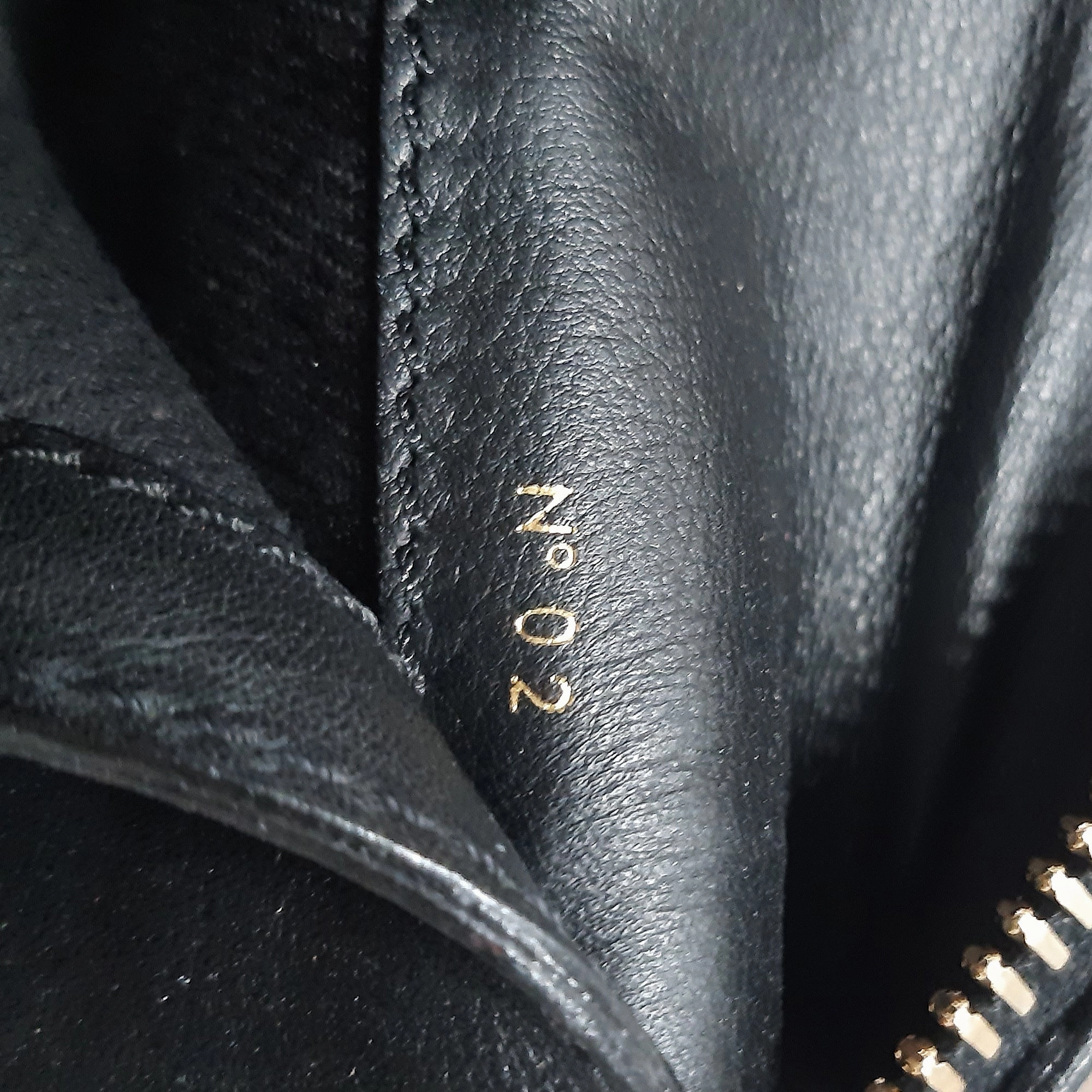 Victoria Beckham Zipped Clutch Bag in Black and White Leather