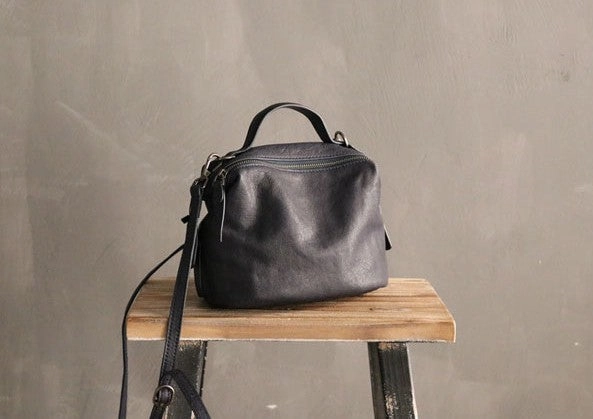 Vintage LEATHER WOMEN Handbag Purse SHOULDER BAG Purses FOR WOMEN