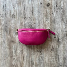 Women Leather Fanny Handbag In Fuchsia