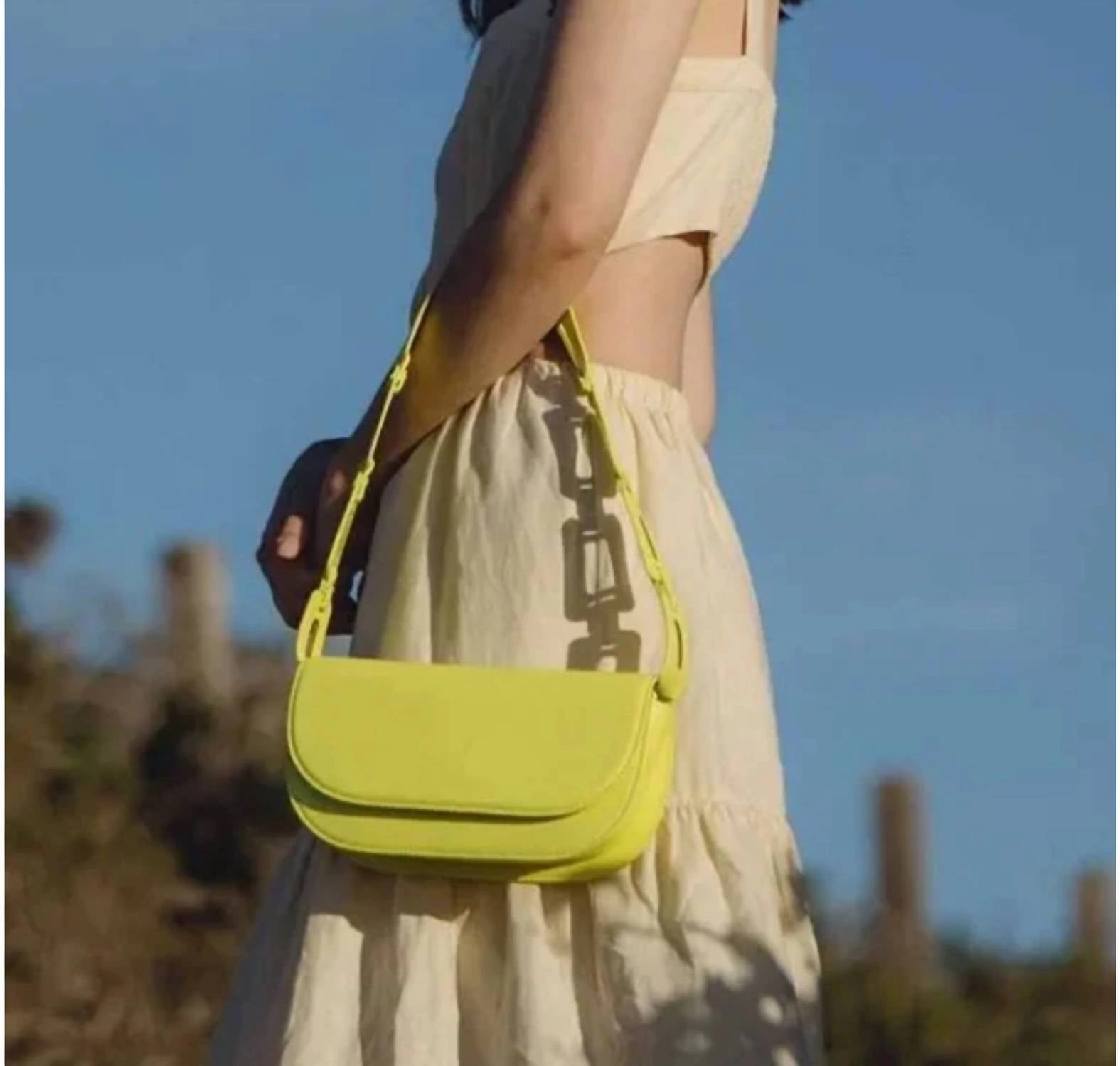 Women's Inez Shoulder Bag In Yellow