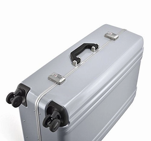 Zero Halliburton Classic Polycarbonate 2.0 22" Carry On Travel Case in Black